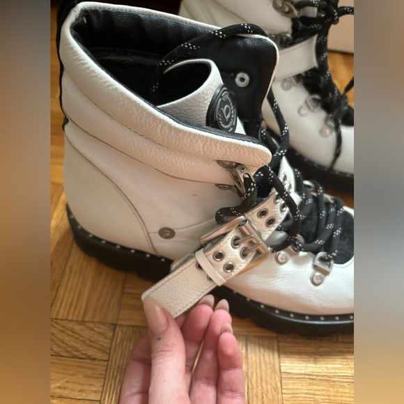 Bugatti lined boots, size 9(40) - Picture 3 of 6